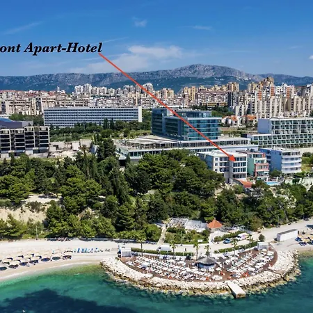 Apartahotel Stella's Beachfront - - Free Parking