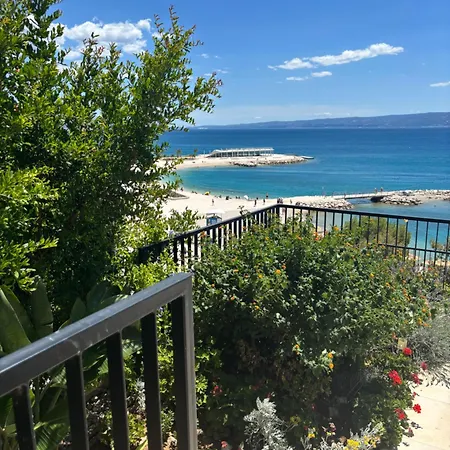 Stella's Beachfront - - Free Parking Lägenhetshotell 3*