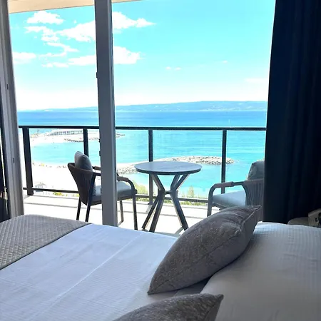 Stella's Beachfront - - Free Parking Apartahotel Split