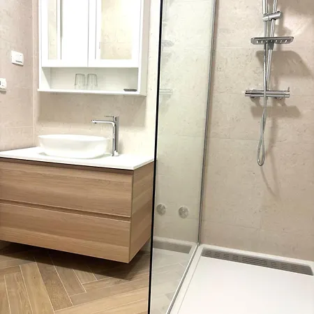 Stella's Beachfront - - Free Parking 3*