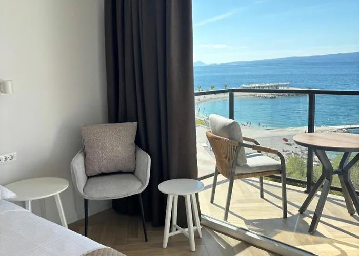 Stella's Beachfront