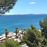 Stella's Beachfront - - Free Parking 3*