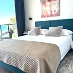 Stella's Beachfront - - Free Parking 3* Сплит