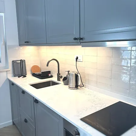 Aparthotel Stella's Beachfront 3*