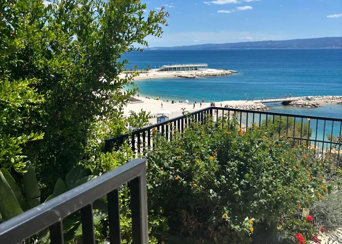 Stella's Beachfront شقة فندقية 3*