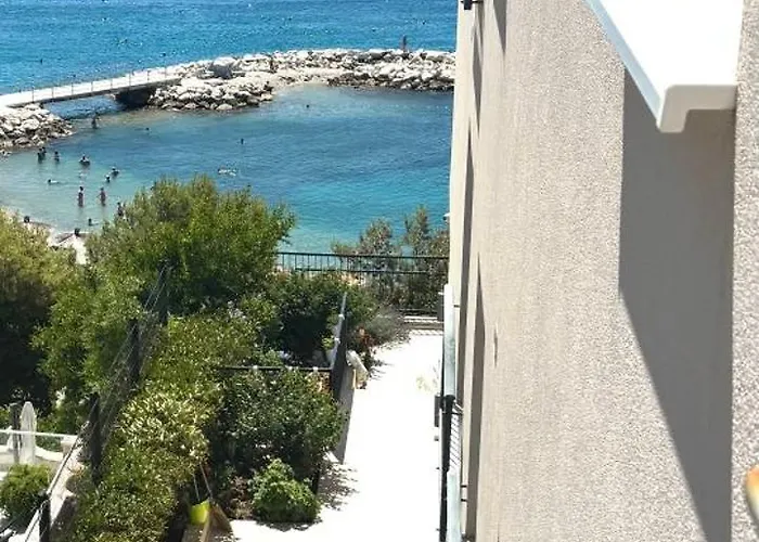 Ξενοδοχείο με διαμερίσματα Stella's Beachfront Σπλιτ