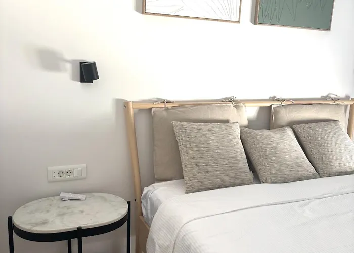 Ξενοδοχείο με διαμερίσματα Stella's Beachfront 3*