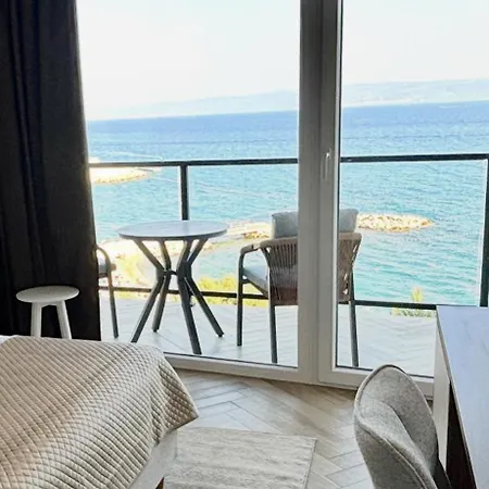 شقة فندقية Stella's Beachfront