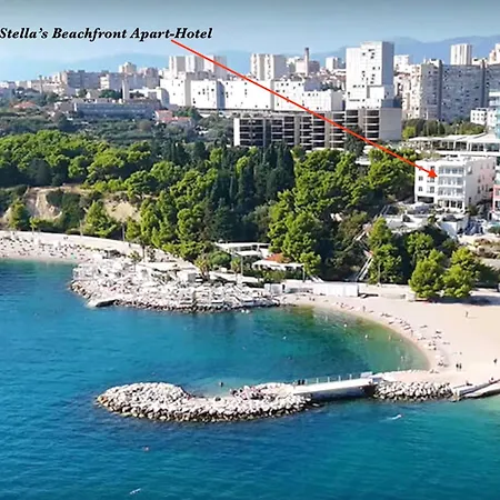 Stella's Beachfront سبليت