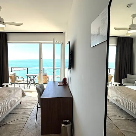 Stella's Beachfront
