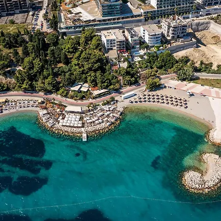 Stella'S Beachfront Aparthotel 3*