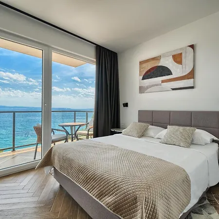 Stella's Beachfront - - Free Parking Aparthotel Split