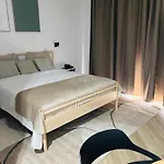 شقة فندقية Stella's Beachfront - - Free Parking