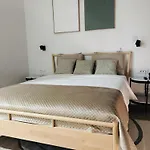 Stella's Beachfront - - Free Parking 3* سبليت