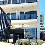 Stella's Beachfront - - Free Parking شقة فندقية سبليت