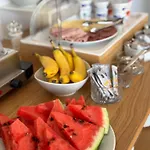 Stella's Beachfront - - Free Parking سبليت