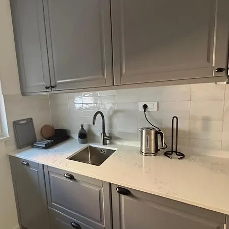 アパートホテル Stella's Beachfront スプリト